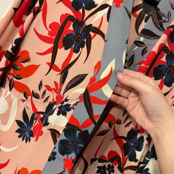 🚩 Final Sale- CAbi | Vibrant Floral Kimono Wrap Cardigan, XS/S Japanese Tropical - Picture 7 of 11